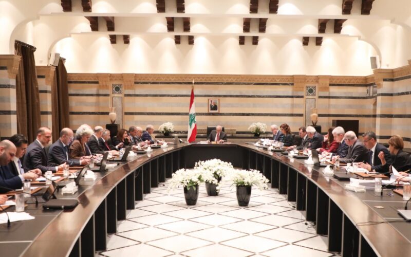 بعد انتهاء الجلسة قرابة الاولى والنصف ادلى وزير الاعلام بول مرقص بالمعلومات الرسمية الاتية:‏