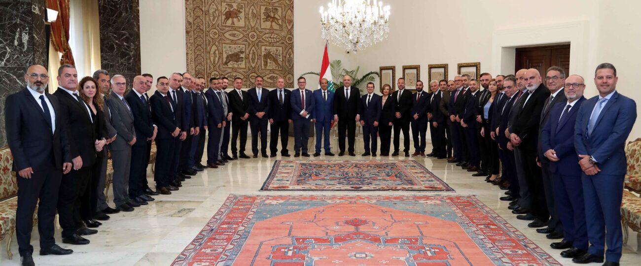 الرئيس عون دعا خلال استقبال جمعية المعلوماتية المهنية في لبنان الى الثقة بالبلد والى ضرورة مواكبة التطور التكنولوجي