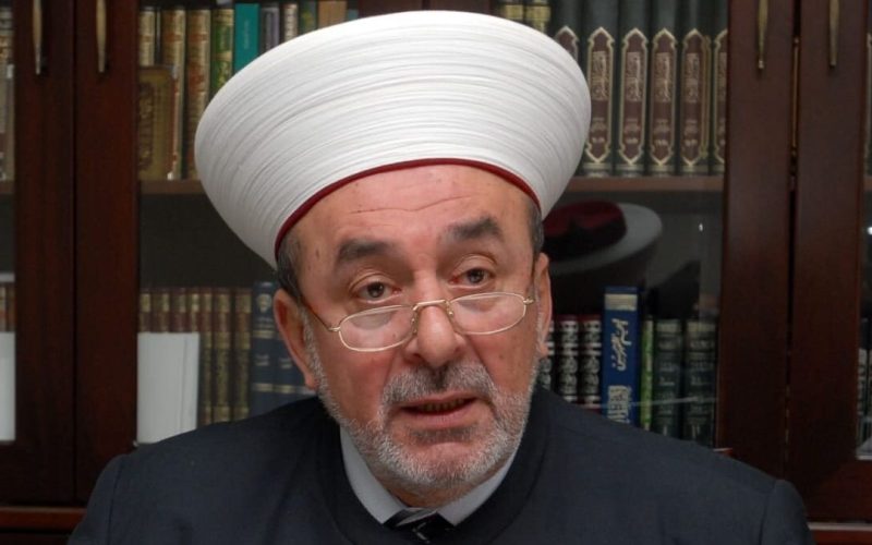 المفتي سوسان يقدم التهاني للمطرانين حداد والعمار