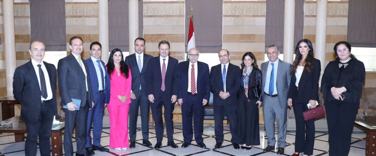 رئيس مجلس الوزراء يستقبل وفد رابطة قدامى جامعة هارفارد في لبنان ويشيد بمبادرتهم لخدمة الوطن