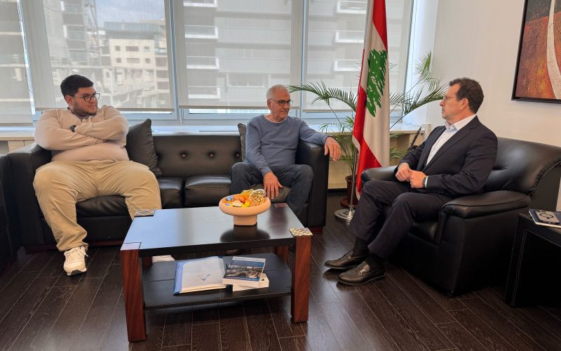 شحادة يستقبل رئيس غرفة تجارة زحلة وعائلة بوموسى من كفرسلوان