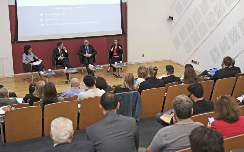 معهد عصام فارس للسياسات العامة والشؤون الدولية ومؤسسة فريدريش إيبرت يعقدان النسخة الثالثة من نقاشات بيروت الأمنية في الجامعة الأميركية في بيروت