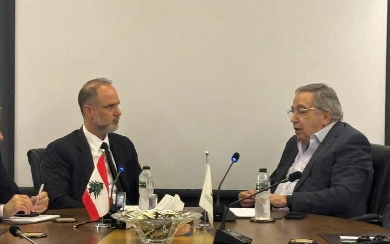 وزير النقل يزور جمعية الصناعيين والبحث تركز  على زيادة الإستثمار الصناعي وتشغيل مطار القليعات وتركيب السكانر