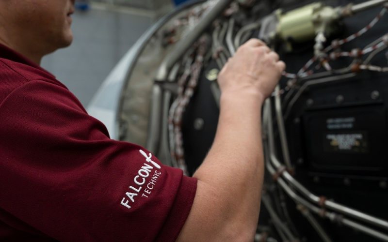 Falcon Technic ترحّب بتقديم خدماتها لأول عميل تابع لجهة خارجية: Bombardier Global 5000