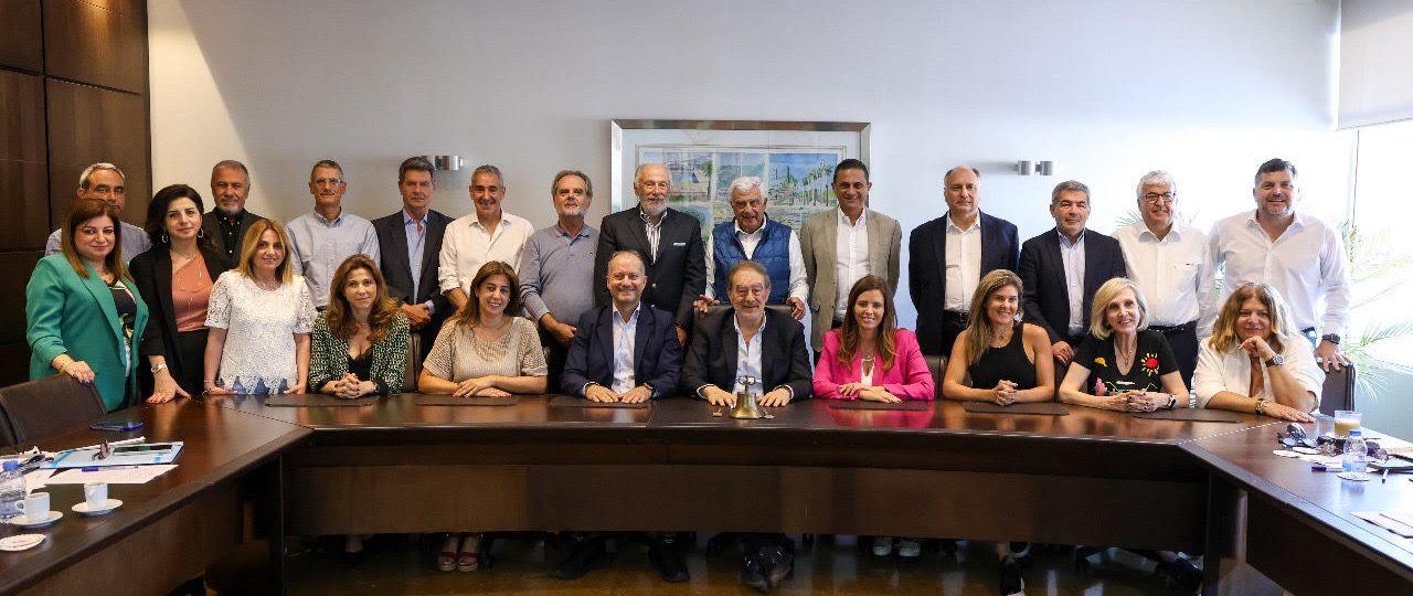انتخابات النادي اللبناني للسيارات والسياحة  نبيل (بيلي) كرم رئيساً… اليان حبيش وسيرج زوين نائباه  كميل اده للسر..جيلبير مسيحي أميناً للمال