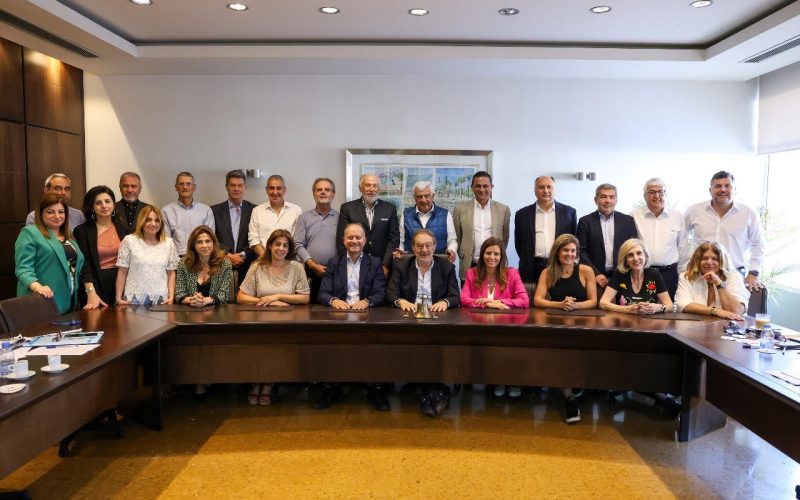 انتخابات النادي اللبناني للسيارات والسياحة  نبيل (بيلي) كرم رئيساً… اليان حبيش وسيرج زوين نائباه  كميل اده للسر..جيلبير مسيحي أميناً للمال