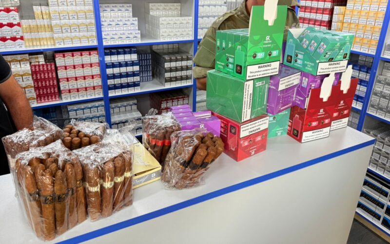 “الريجي” تضبط مصنوعات تبغية مهرّبة ومزوّرة في زقاق البلاط وجديدة المتن (الريجي اللبناني — بيان صحفي – “الريجي” تضبطات تبغية مهرّبة ومزوّرة في زقاق كوبون وجديدة المتن