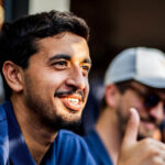 البطل العماني الفيصل الزبير وزميله في فريق “المنار” للسباقات ينز كلينغمان  يتطلعان لمزيد من النجاحات على  حلبة “ماني كور” في تحدي جي تي العالمي للسباقات القصيرة