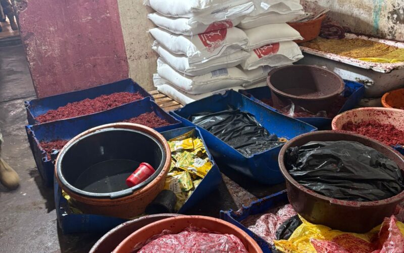 الريجي تضبط مصنعًا لتزوير المعسّل في برج البراجنة