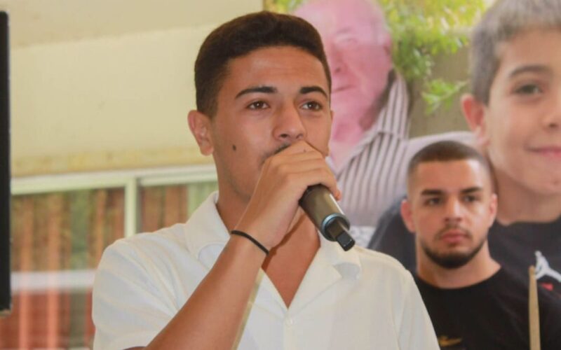 الفنان الشاب ستيفن جبيلي يحيي سهرة فنية بمناسبة عيد مار إلياس في حضور سياسي وفني لافت