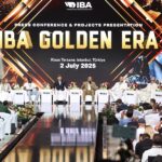 رئيس الاتحاد الدولي للملاكمة عمر كريمليف ينضم إلى ترنس كروفود وتايسون فيوري للإعلان عن انطلاق العصر الذهبي للاتحاد
