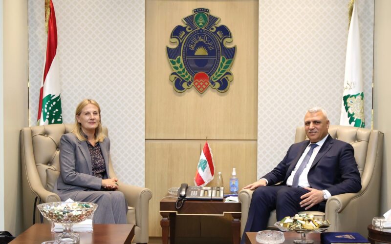 استقبل المدير العام للأمن العام اللواء حسن شقير صباح اليوم في مكتبه سفيرة دولة النرويج