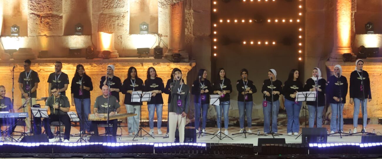كورال “هارموني” المصرية يضيء المسرح الشمالي في مهرجان جرش