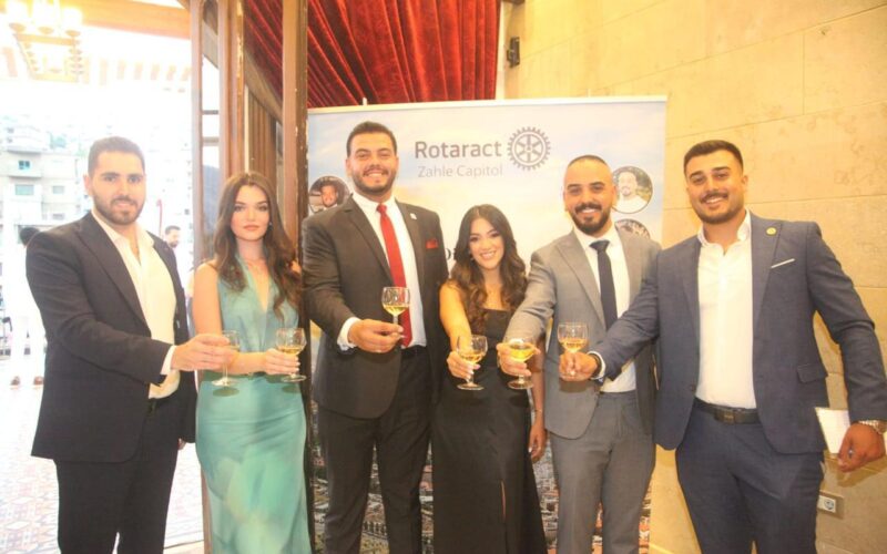 حفل تسلّم وتسليم في رئاسة نادي روتاراكت زحلة كابيتول بين حبيب دوبا وربيكا الهندي