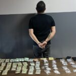 مروّج مخدّرات ينشط في كسروان وشعبة المعلومات توقفه وتضبط كميّة من المواد المخدّرة.